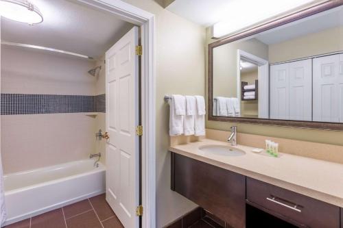 Imagen de la habitación del Hotel Sonesta Es Suites Baton Rouge University At Southgate. Foto 5