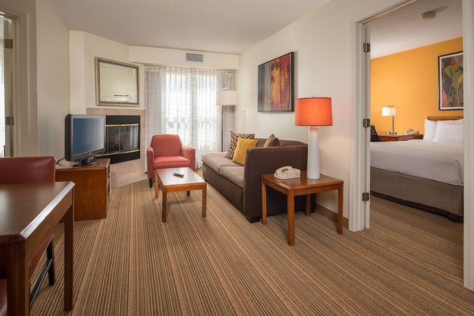 Imagen de la habitación del Hotel Sonesta Es Suites Charleston. Foto 15