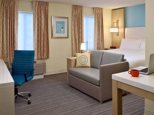 Imagen de la habitación del Hotel Sonesta Es Suites Detroit Auburn Hills. Foto 7