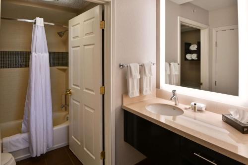 Imagen de la habitación del Hotel Sonesta Es Suites Fort Lauderdale Plantation. Foto 18