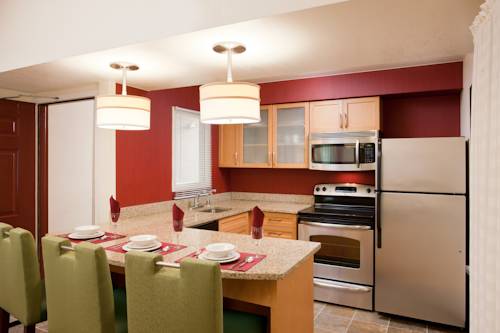 Imagen de la habitación del Hotel Sonesta Es Suites Huntington Beach Fountain Valley. Foto 6