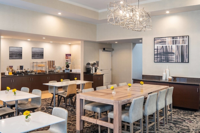 Imagen del bar/restaurante del Hotel Sonesta Es Suites Nashville Brentwood. Foto 4