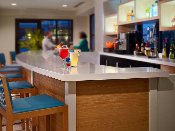 Imagen del bar/restaurante del Hotel Sonesta Es Suites Orlando - International Drive. Foto 2