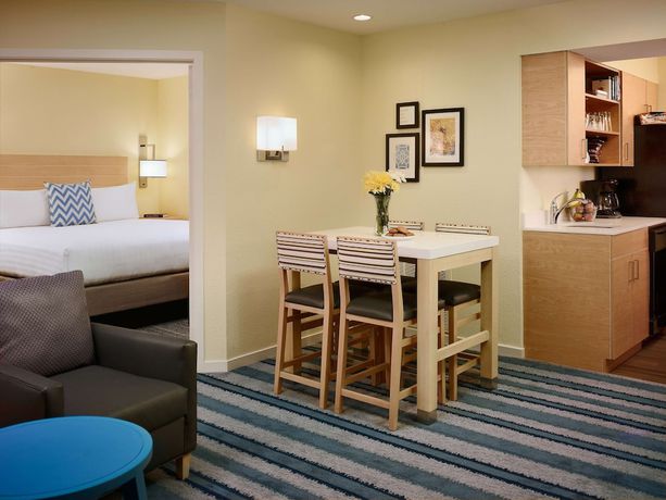 Imagen general del Hotel Sonesta Es Suites Princeton. Foto 2