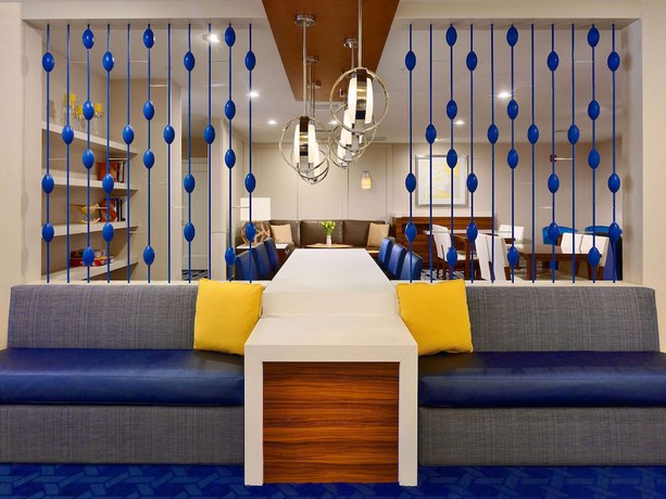 Imagen de los interiores del Hotel Sonesta Es Suites Princeton. Foto 16