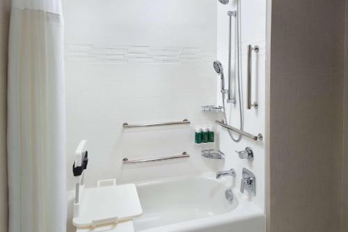 Imagen de la habitación del Hotel Sonesta Es Suites Raleigh Cary. Foto 20