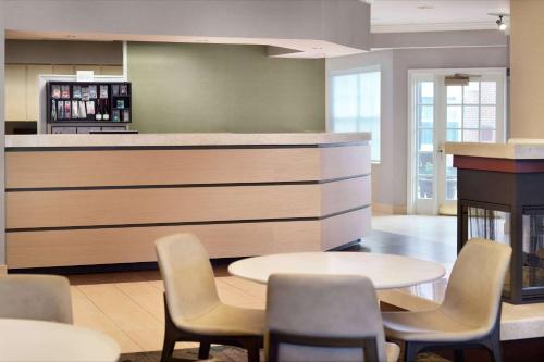 Imagen general del Hotel Sonesta Es Suites Raleigh Cary. Foto 1