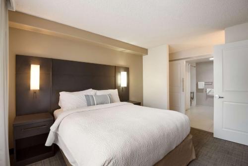 Imagen de la habitación del Hotel Sonesta Es Suites Reno. Foto 15