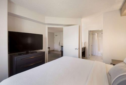 Imagen de la habitación del Hotel Sonesta Es Suites Reno. Foto 19