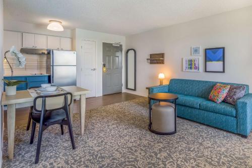 Imagen de la habitación del Hotel Sonesta Es Suites San Francisco Airport Oyster Point Waterfront. Foto 17