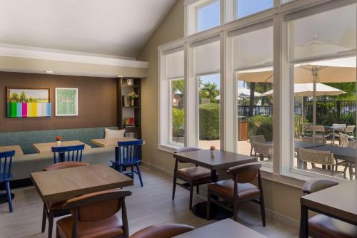 Imagen general del Hotel Sonesta Es Suites San Francisco Airport Oyster Point Waterfront. Foto 6
