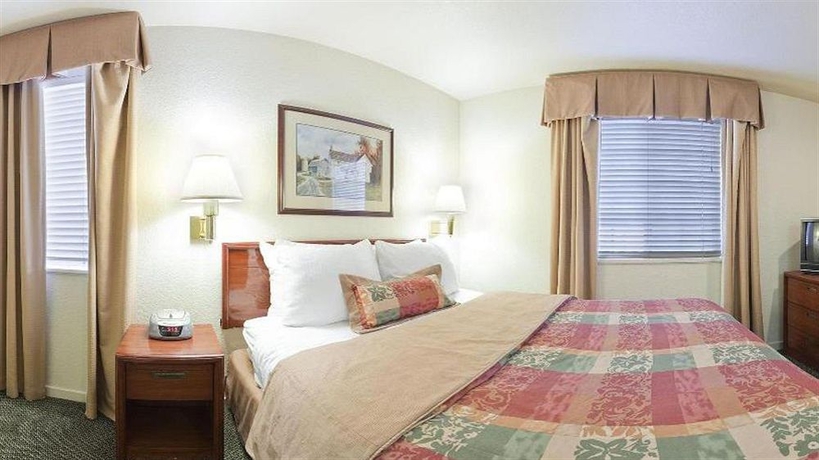 Imagen de la habitación del Hotel Sonesta Es Suites San Francisco Airport San Bruno. Foto 7