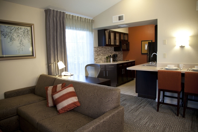 Imagen de los interiores del Hotel Sonesta Es Suites San Francisco Airport San Bruno. Foto 15