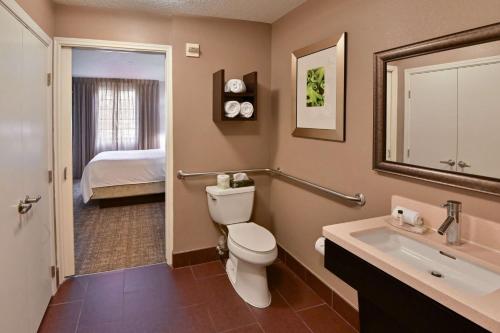 Imagen de la habitación del Hotel Sonesta Es Suites San Jose Airport. Foto 18