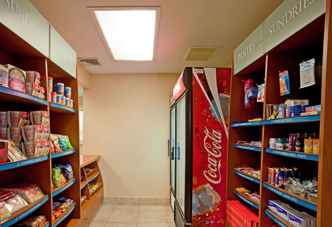 Imagen de los interiores del Hotel Sonesta Es Suites Torrance Redondo Beach. Foto 17