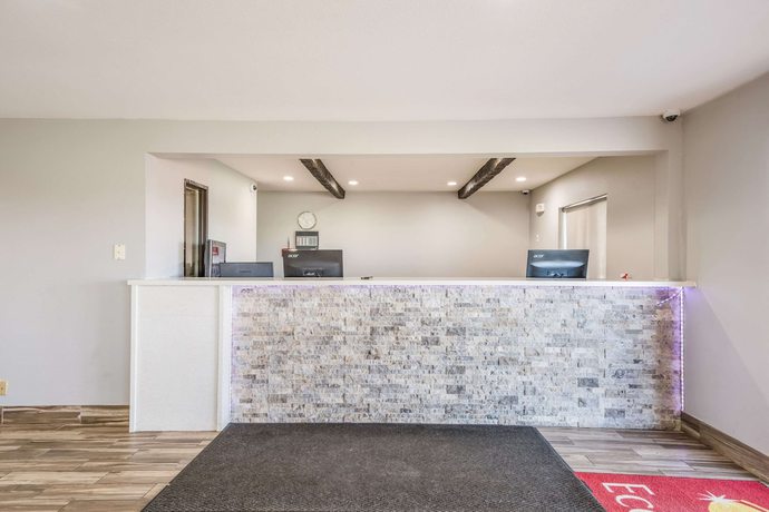 Imagen de los interiores del Hotel Sonesta Essential Des Moines. Foto 20