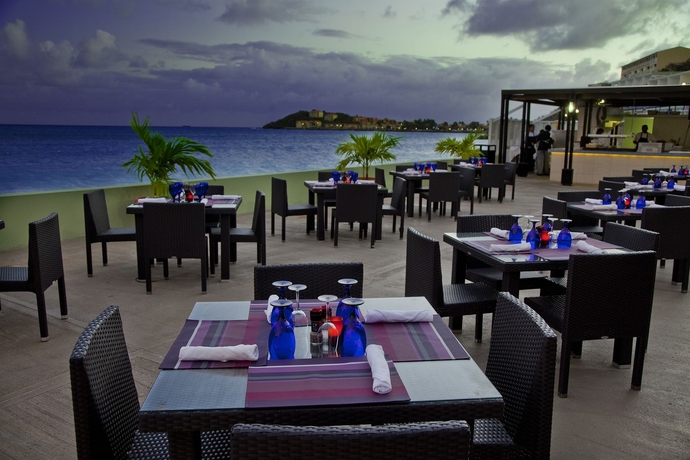 Imagen del bar/restaurante del Hotel Sonesta Great Bay. Foto 5