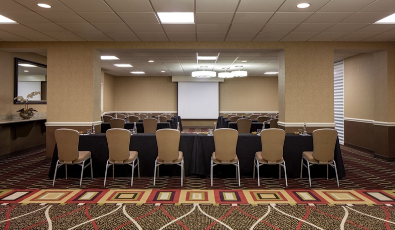 Imagen de los interiores del Hotel Sonesta Hotel Houston IAH Airport. Foto 8