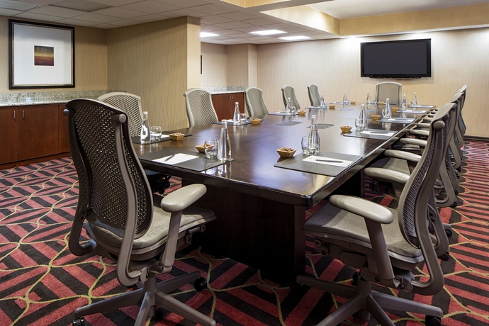 Imagen de los interiores del Hotel Sonesta Hotel Houston IAH Airport. Foto 9