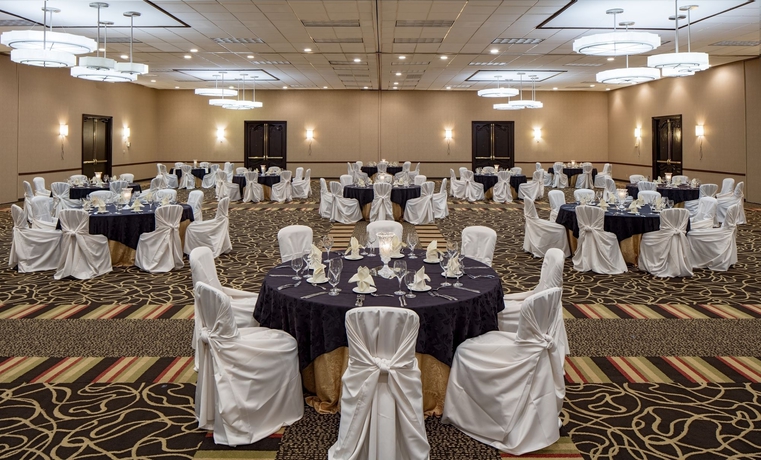 Imagen de los interiores del Hotel Sonesta Hotel Houston IAH Airport. Foto 12