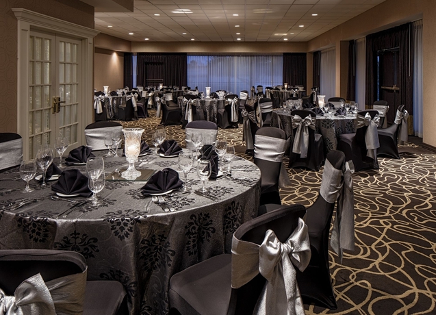 Imagen de los interiores del Hotel Sonesta Hotel Houston IAH Airport. Foto 14