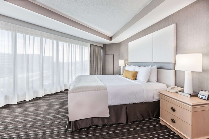 Imagen de la habitación del Hotel Sonesta Irvine. Foto 15