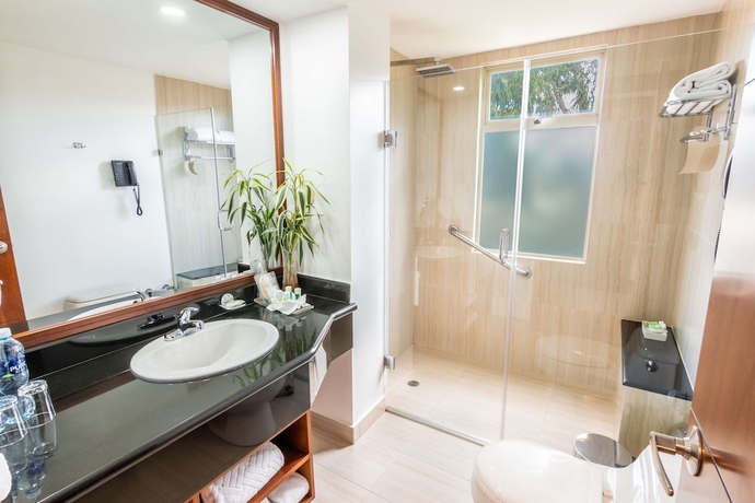 Imagen de la habitación del Hotel Sonesta Loja. Foto 11