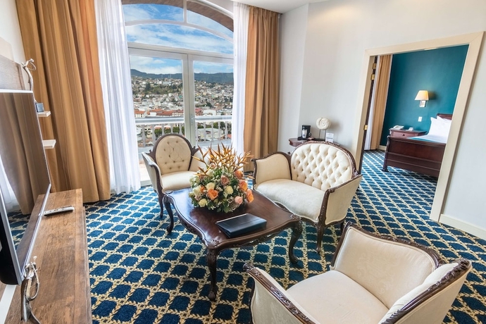 Imagen de la habitación del Hotel Sonesta Loja. Foto 15