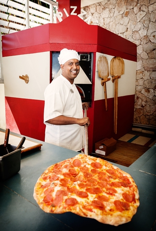 Imagen del bar/restaurante del Hotel Sonesta Maho Beach All Inclusive Resort Casino and Spa. Foto 4