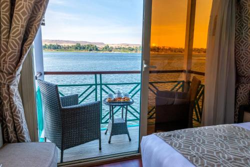 Imagen general del Hotel Sonesta Moon Goddess Cruise Ship From Luxor to Aswan - 04 & 07 nights Every Monday. Foto 7