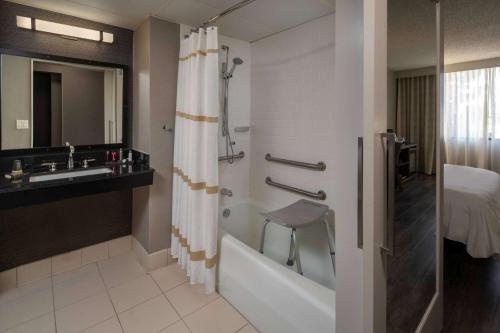 Imagen de la habitación del Hotel Sonesta Nashville Airport. Foto 19