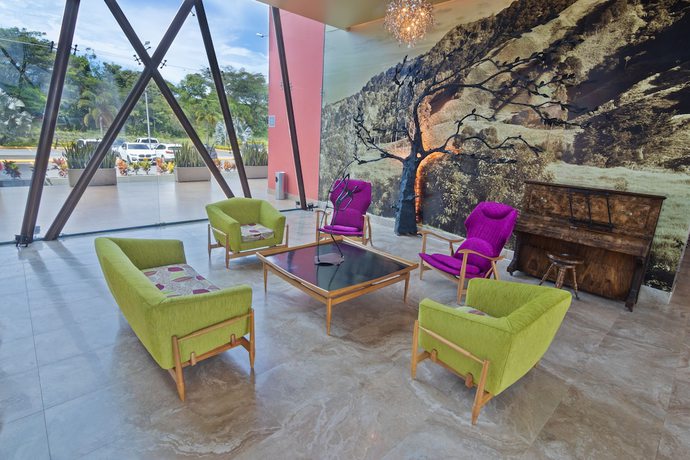 Imagen de los interiores del Hotel Sonesta Pereira. Foto 16