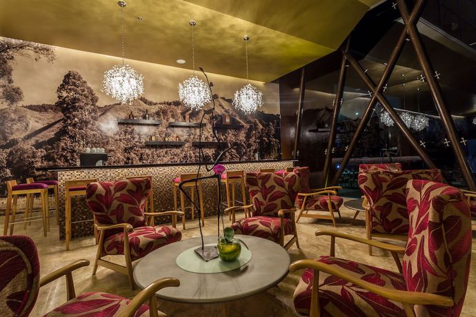 Imagen del bar/restaurante del Hotel Sonesta Pereira. Foto 5