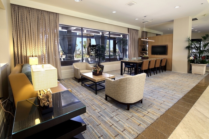Imagen de los interiores del Hotel Sonesta Redondo Beach and Marina. Foto 17