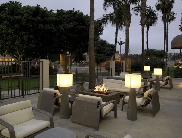 Imagen de los exteriores del Hotel Sonesta Redondo Beach and Marina. Foto 13