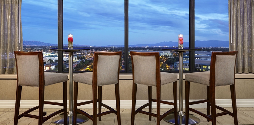 Imagen de los interiores del Hotel Sonesta San Jose - Milpitas. Foto 8