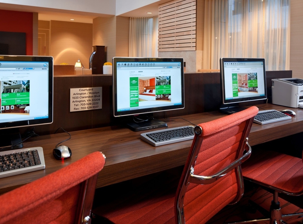 Imagen de los interiores del Hotel Sonesta Select Arlington Rosslyn. Foto 13