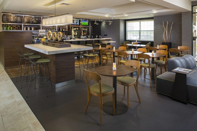 Imagen del bar/restaurante del Hotel Sonesta Select Atlanta Norcross I 85. Foto 3