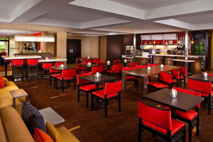 Imagen del bar/restaurante del Hotel Sonesta Select Birmingham. Foto 3