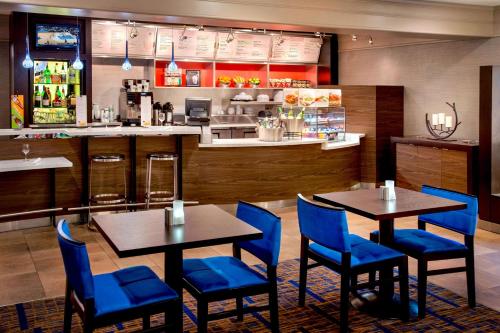 Imagen del bar/restaurante del Hotel Sonesta Select Boston Danvers. Foto 9