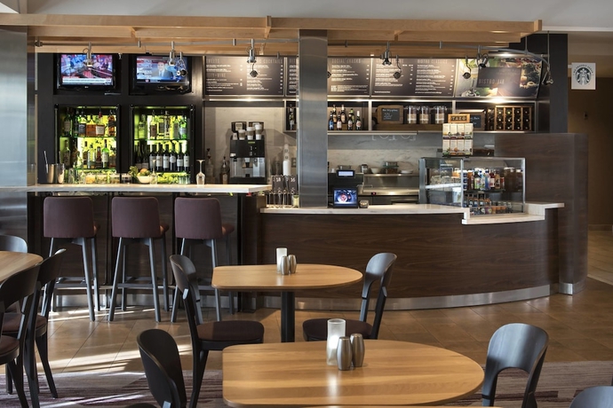 Imagen del bar/restaurante del Hotel Sonesta Select Boston Milford. Foto 4