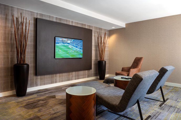 Imagen de los interiores del Hotel Sonesta Select Camarillo. Foto 19