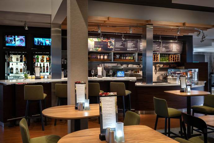 Imagen del bar/restaurante del Hotel Sonesta Select Camarillo. Foto 6