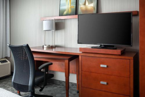 Imagen de la habitación del Hotel Sonesta Select Camarillo. Foto 16