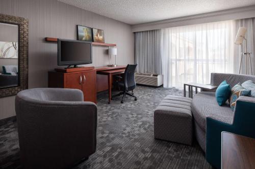 Imagen de la habitación del Hotel Sonesta Select Camarillo. Foto 18