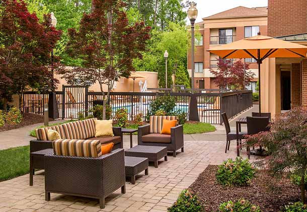 Imagen de los exteriores del Hotel Sonesta Select Durham Research Triangle Park. Foto 11