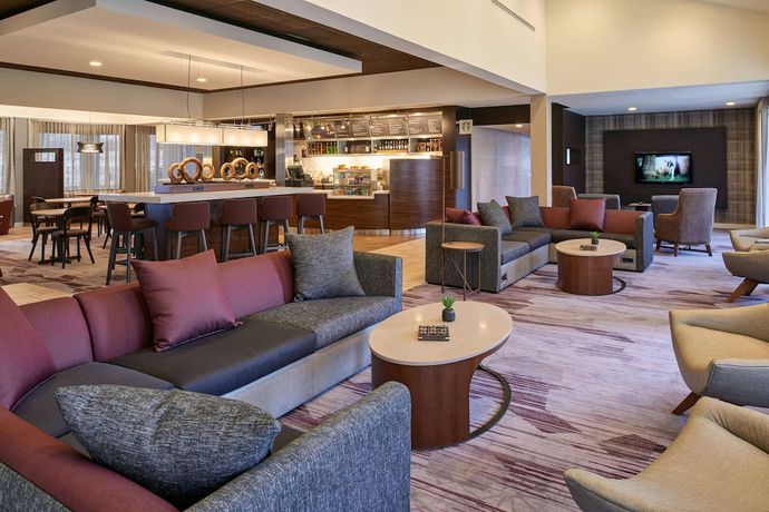 Imagen de los interiores del Hotel Sonesta Select Indianapolis Carmel. Foto 13