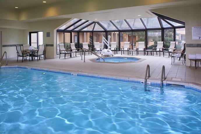 Imagen de la piscina del Hotel Sonesta Select Kansas City Airport Tiffany Springs. Foto 18