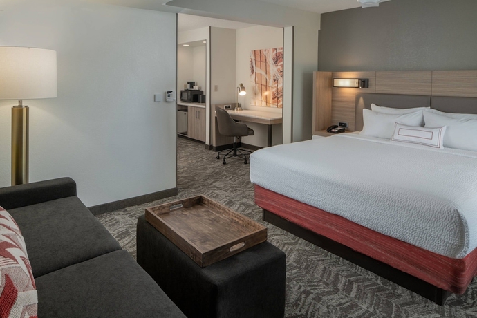 Imagen de la habitación del Hotel Sonesta Select Nashville Airport Suites. Foto 11