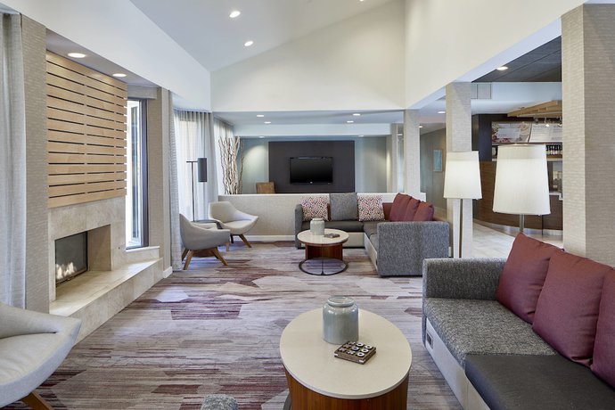 Imagen de los interiores del Hotel Sonesta Select Raleigh Durham Airport Morrisville. Foto 14